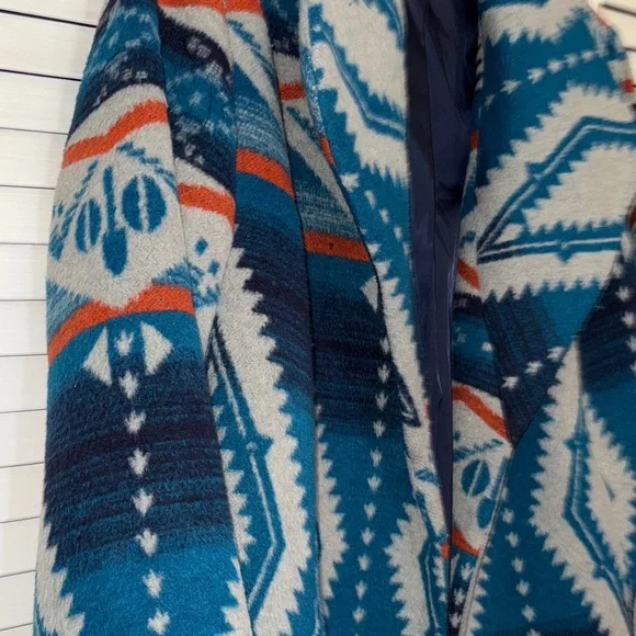 Ariat Blue and Gray Patterned Coat 36” length 21” p2p - Picture 3 of 6